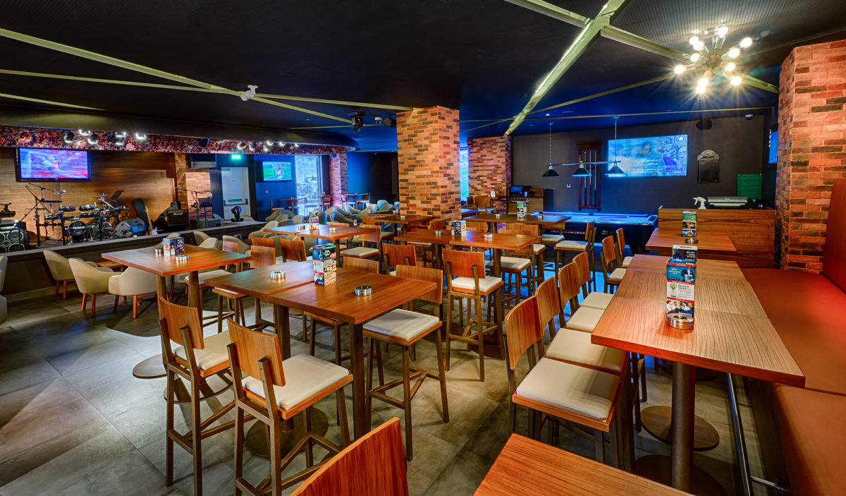 Huddle Sports Bar - Interior Design Photography - Navin Khianey Creative Productions